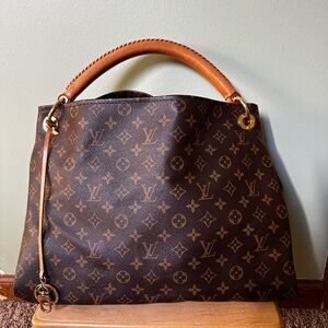Louis Vuitton Artsy MM